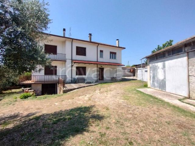 Casa indipendente in vendita ad Arce via Campanile, 225