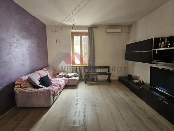 Casa indipendente in vendita ad Arezzo, Via Marco Perennio
