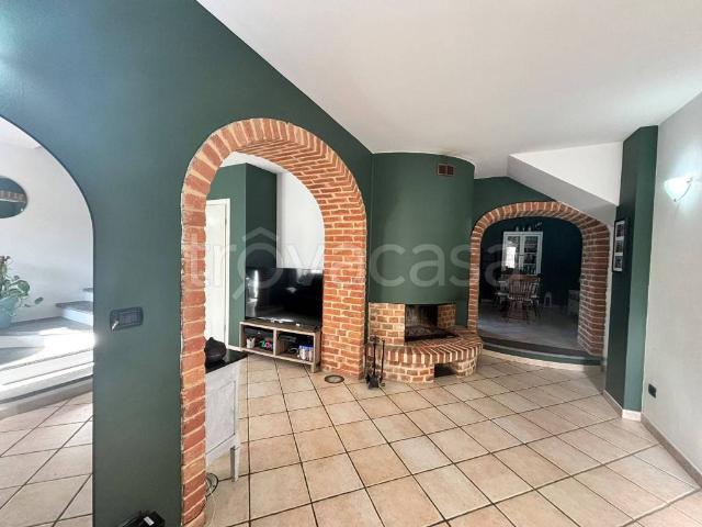 Casa indipendente in vendita ad Asti, Quarto Valenzani