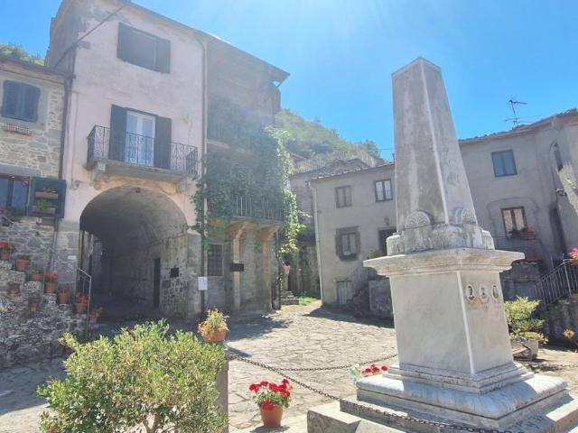 Casa indipendente in vendita, Bagni di Lucca longoio gombereto