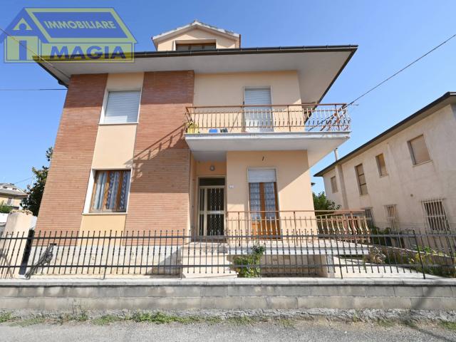 Casa singola in vendita a Colli del Tronto, Villa San Giusepe
