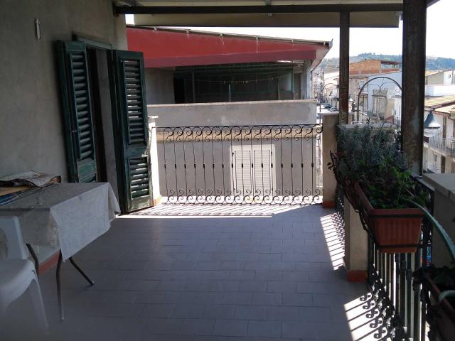 Casa indipendente in vendita in corso umberto, Bova Marina