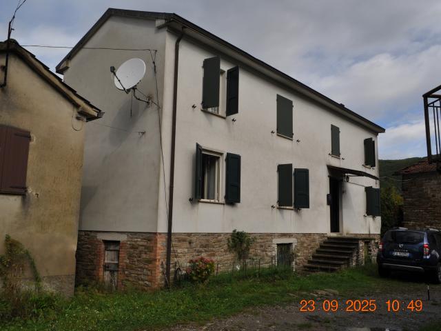 Casa indipendente in vendita in pessola ronchi, Varsi