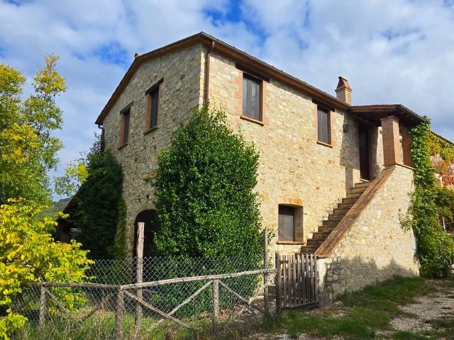 Casa indipendente in vendita in ss448 79, Baschi