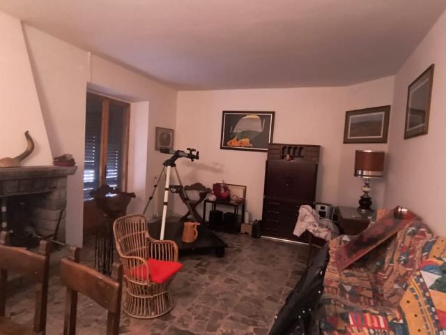 Casa indipendente in vendita in via 4 novembre, Castiglione d'Orcia