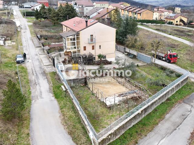 Casa indipendente in vendita in via madrd, Potenza