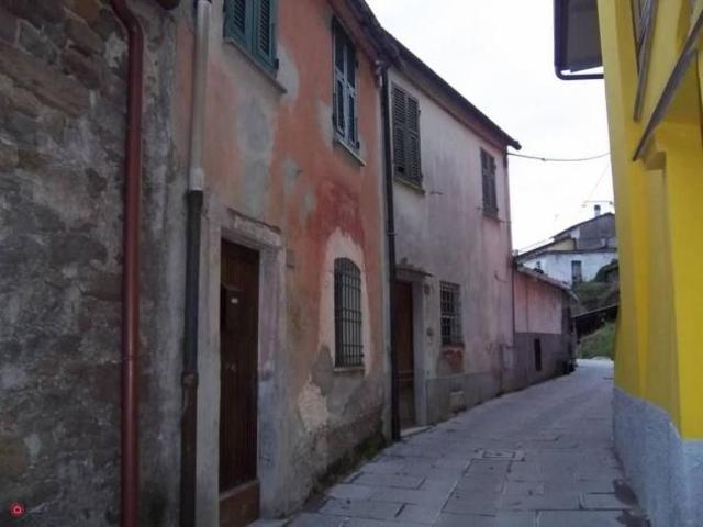 Casa Indipendente in Vendita in zona Centro a Brugnato