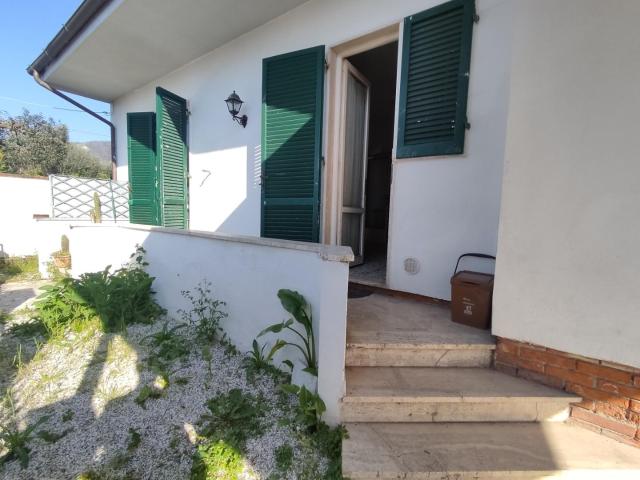 Casa indipendente in vendita, Seravezza querceta