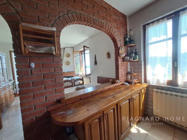 Casa indipendente in vendita, Zeri bergugliara