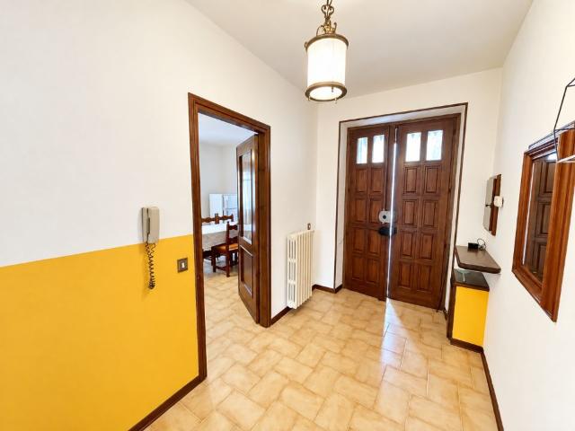 Casa Indipendente in Via Castello 13, Lequio Berria CN