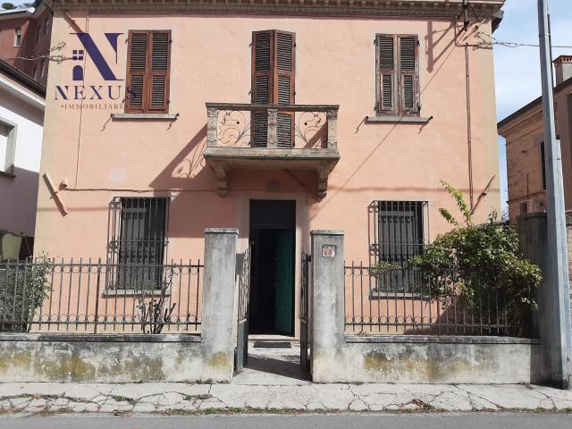 Casa Indipendente in Affitto nel Cuore di Fano