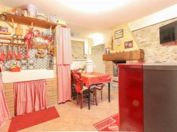 Casa Indipendente in affitto a Collio via Bondegno, 52, arredato, caminetto, cantina TrovaCasa