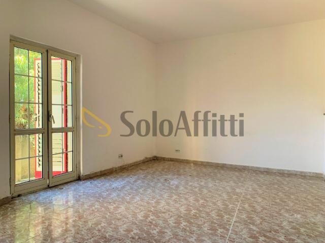 Casa Indipendente in affitto a Catanzaro, non arredato/vuoto, posto auto, terrazzo TrovaCasa