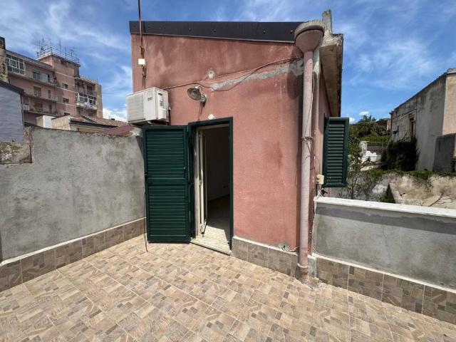 Casa indipendente in affitto a Catania CT