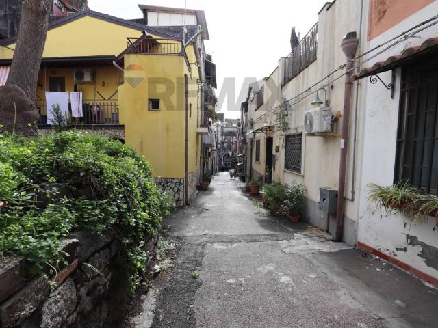 Casa indipendente in affitto a Catania CT