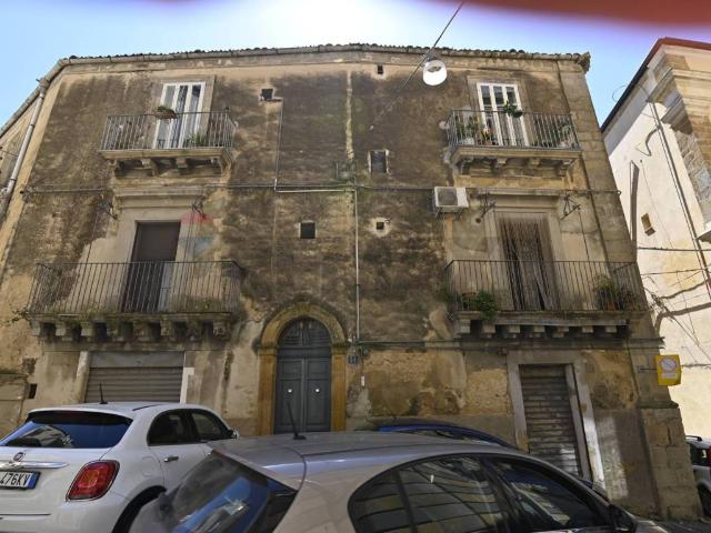 Casa indipendente in affitto a Caltagirone CT