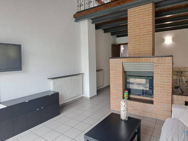 Casa indipendente in affitto a Cantello VA