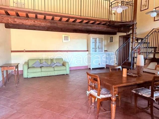 Casa Indipendente in affitto a Capannori via della Chiesa di Gragnano, arredato, giardino privato, posto auto TrovaCasa