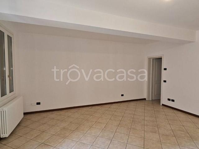 Casa Indipendente in affitto a Carpi, parzialmente arredato, centrale, ingresso indipendente TrovaCasa