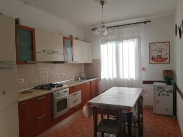 Casa indipendente in affitto a Carrara MS