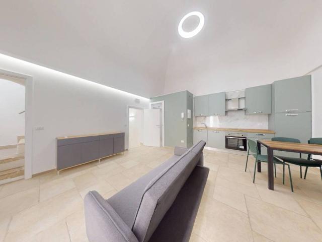 Casa Indipendente in affitto a Casamassima via Ferrantina, arredato, terrazzo, ristrutturato TrovaCasa