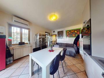 Casa Indipendente in affitto a Caselle Torinese via don marchetti, non arredato/vuoto, giardino privato, box TrovaCasa