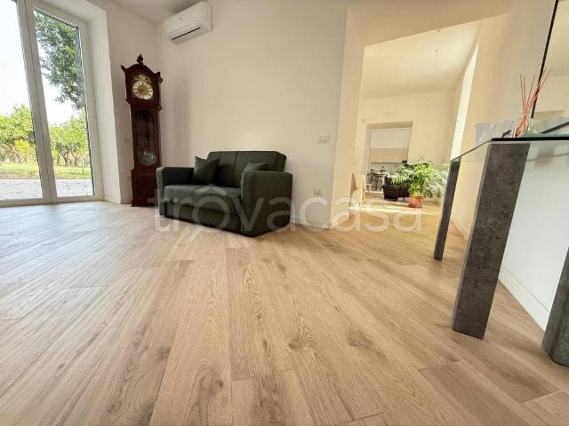 Casa Indipendente in affitto a Caserta via Politano, 4, arredato, giardino privato, terrazzo TrovaCasa