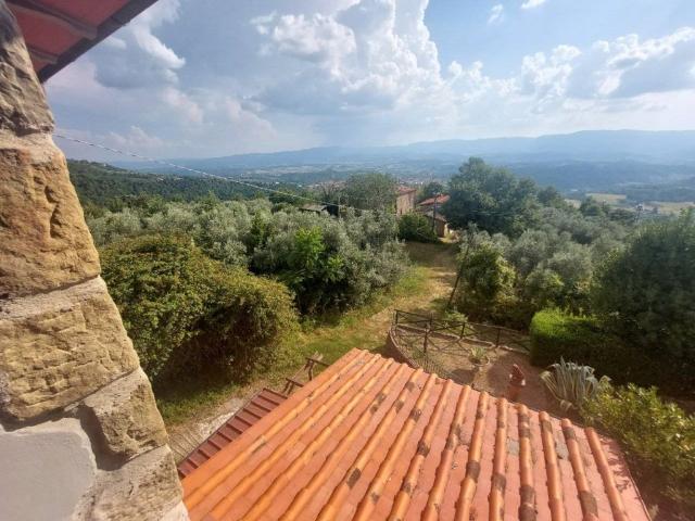 Casa indipendente in affitto a Castelfranco Piandiscò via di Pulicciano