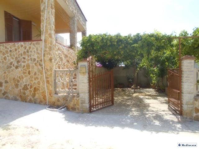 Casa indipendente in affitto a Castelvetrano TP