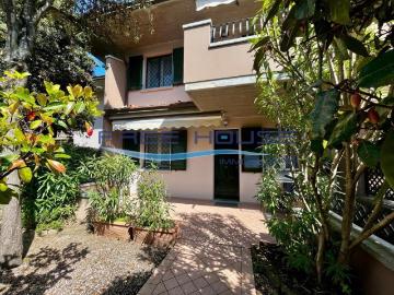 Casa Indipendente in affitto a Cervia viale Alfredo Oriani, 81, arredato, giardino privato, centrale TrovaCasa