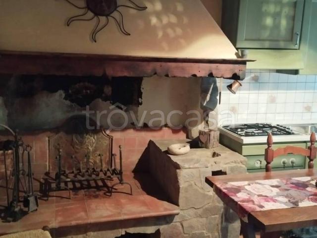 Casa Indipendente in affitto a Chianni via Francesco Guicciardini, 56034, arredato, caminetto, centrale TrovaCasa