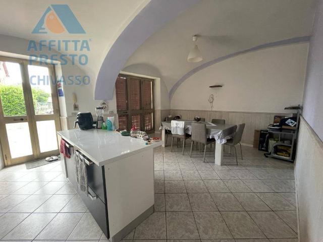 Casa Indipendente in affitto a Chivasso boschetto, giardino privato, box, riscaldamento autonomo TrovaCasa