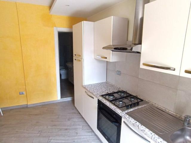 Casa indipendente in affitto a Adria RO