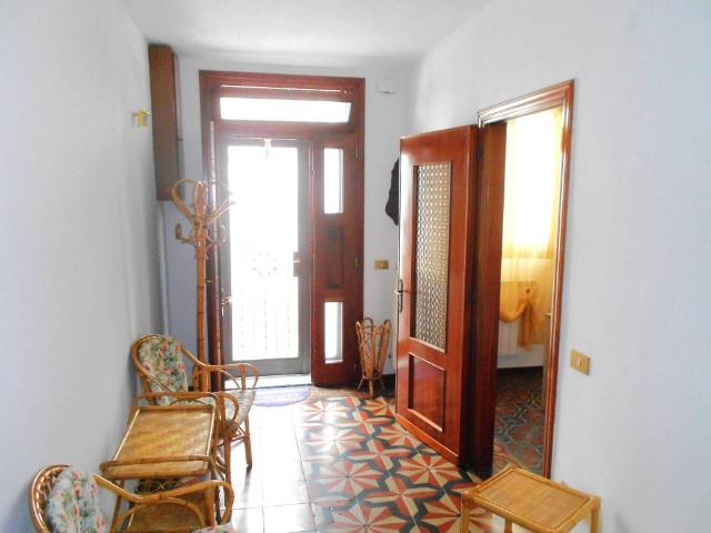 Casa indipendente in affitto a Adria RO
