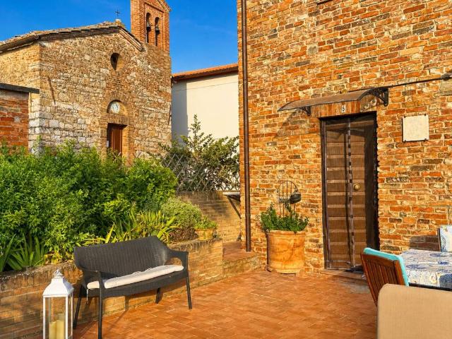 Casa indipendente in affitto a Asciano SI