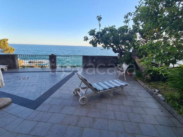 Casa Indipendente in affitto a Bogliasco via Antica Romana, arredato, posto auto, terrazzo TrovaCasa
