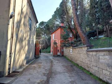 Casa indipendente in affitto a Bologna via Cino Da Pistoia, Colli San Mamolo