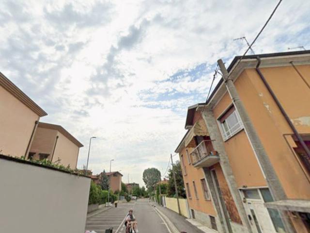 Casa indipendente in affitto a Bollate