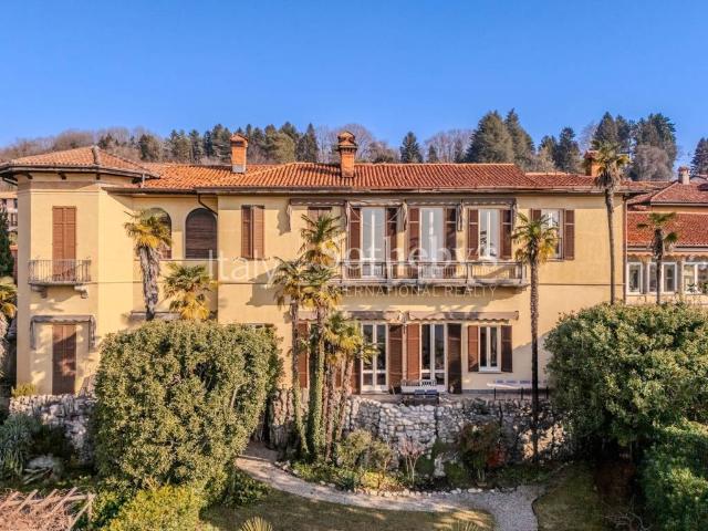 Casa Indipendente in affitto a Besozzo via Mentana, arredato, giardino privato, caminetto TrovaCasa