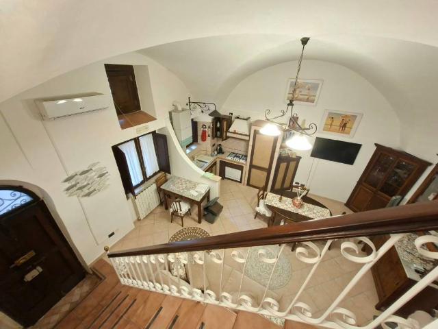 Casa indipendente in affitto a Gaeta LT