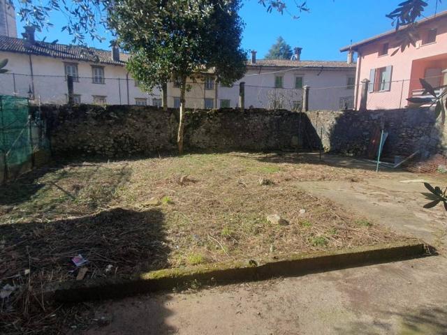 Casa indipendente in affitto a Gandino BG
