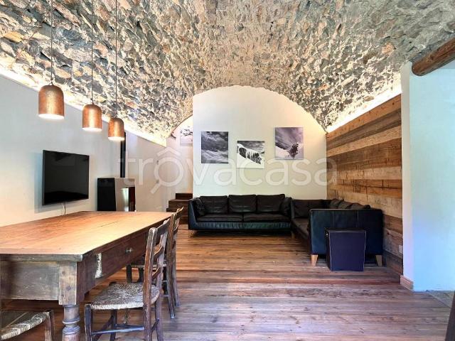 Casa indipendente in affitto a Gressoney La Trinité