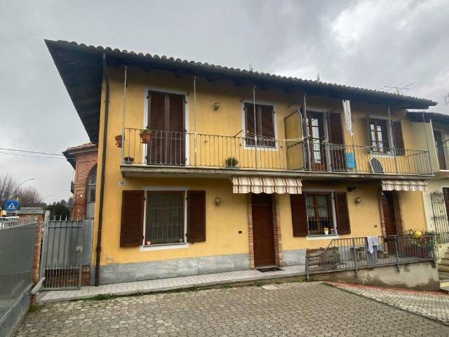Casa indipendente in affitto a Guarene CN