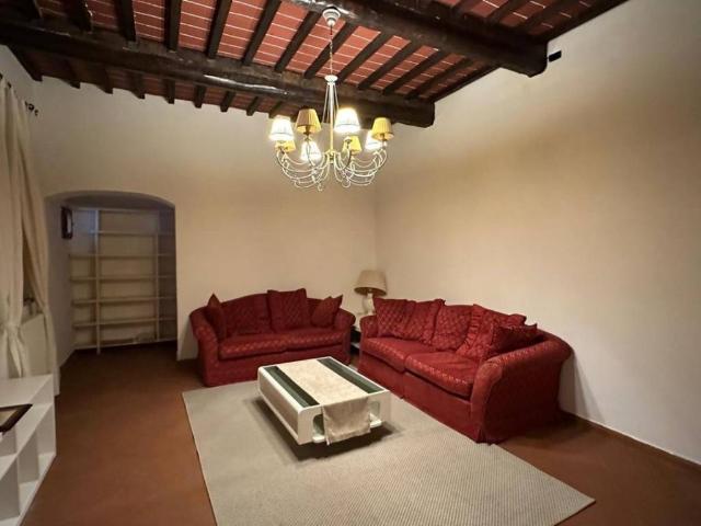 Casa indipendente in affitto a Empoli FI