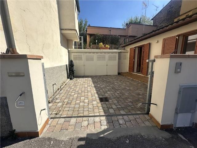 Casa indipendente in affitto a Empoli FI