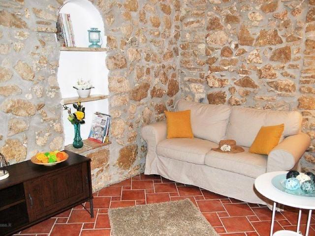 Casa indipendente in affitto a Formia LT