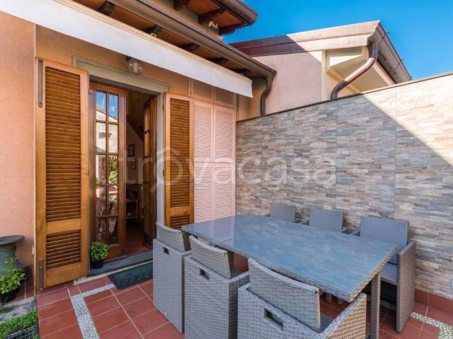Casa Indipendente in affitto a Forte dei Marmi via Palestro, arredato, giardino privato, posto auto TrovaCasa