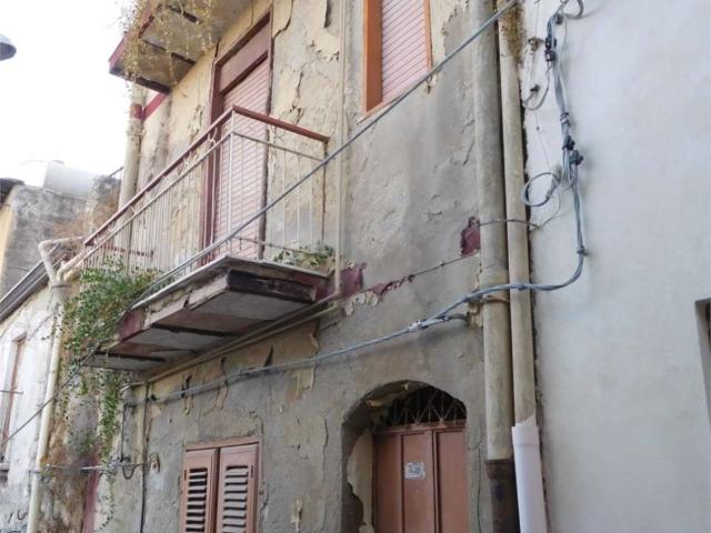 Casa Indipendente in affitto a Favara via Cafisi TrovaCasa