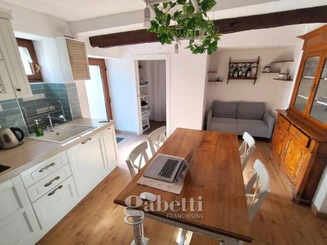 Casa indipendente in affitto a Ferrazzano CB