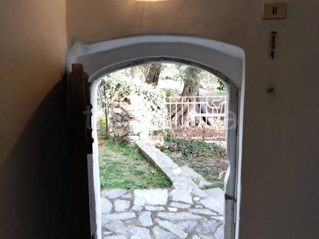Casa Indipendente in affitto a Finale Ligure località giardino varigotti, arredato, giardino privato, terrazzo TrovaCasa
